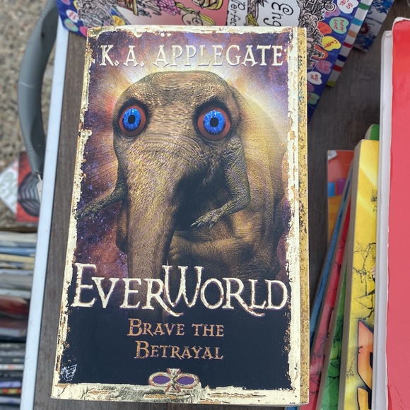 Everworld book series. 1-8. Missing number 7 - Picture 2 of 8